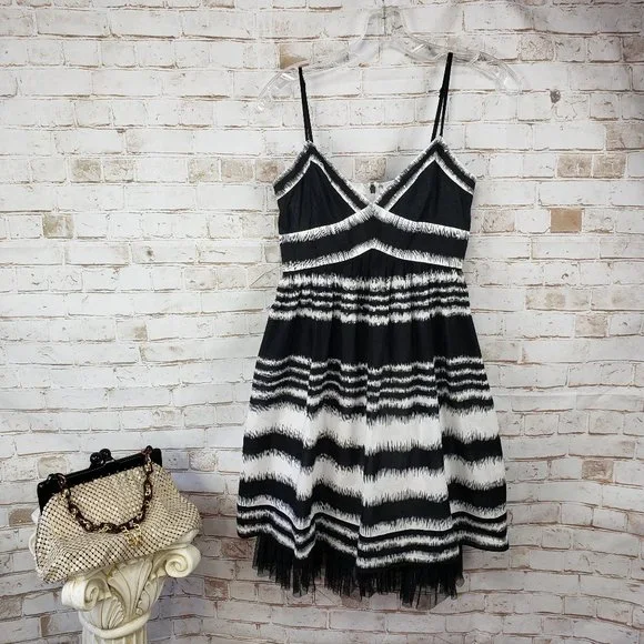 BCBGMaxAzria | Dresses | Bcbgmaxazria Size Black White Print Sleeveless  Tank Sun Dress Tulle Hem Sequin | Poshmark
